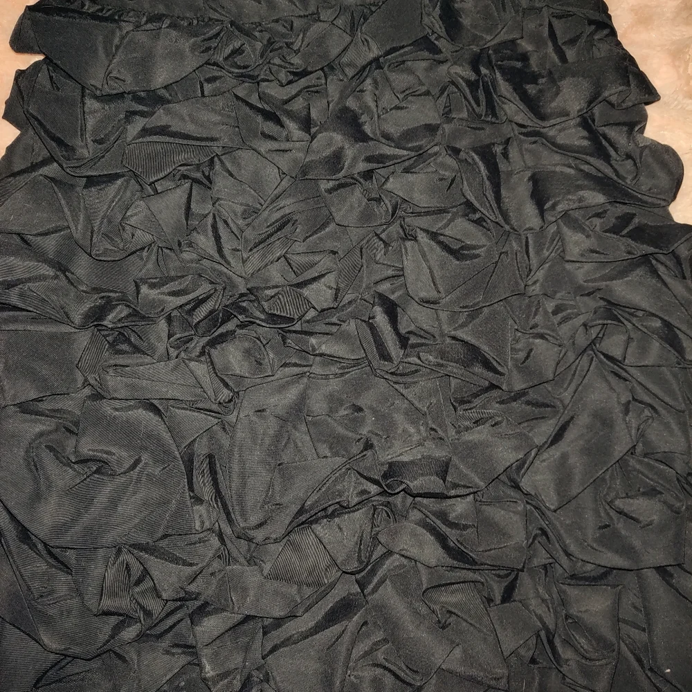 ❤️ Little Black Dress - Picture 3 of 8